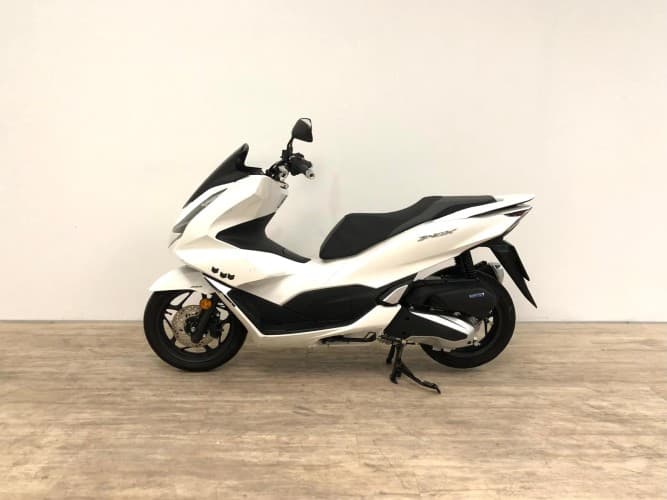 Comprar HONDA PCX 125 2022 de segunda mano HONDA PCX 125 2022 de segunda mano
