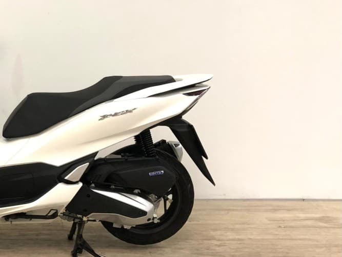 Comprar HONDA PCX 125 2022 de segunda mano HONDA PCX 125 2022 de segunda mano