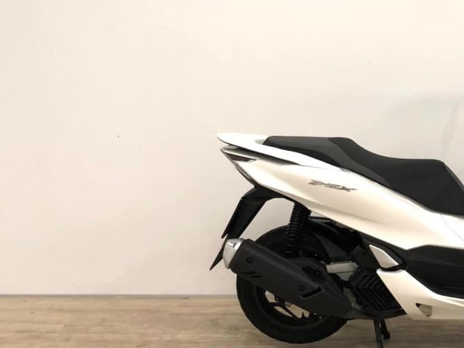 Comprar HONDA PCX 125 2022 de segunda mano HONDA PCX 125 2022 de segunda mano