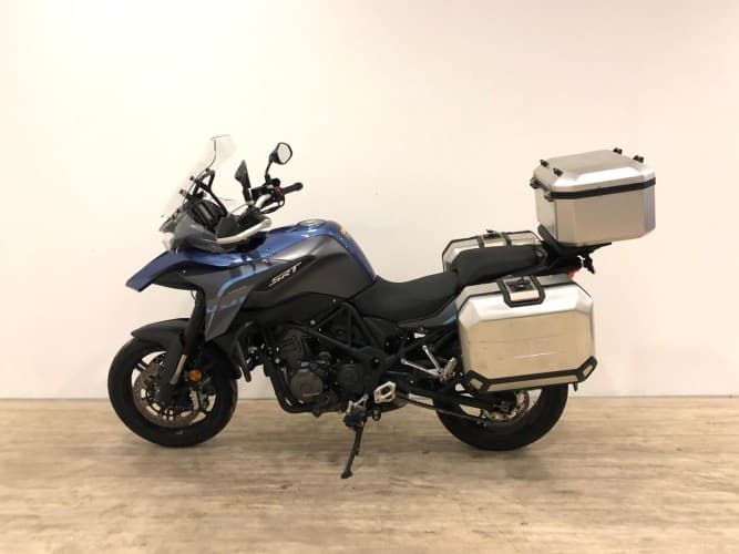 Comprar QJMOTOR SRT 550 X (TRES MALETAS) 2023 de segunda mano QJMOTOR SRT 550 X (TRES MALETAS) 2023 de segunda mano