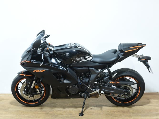 Comprar YAMAHA R7 2023 de segunda mano YAMAHA R7 2023 de segunda mano