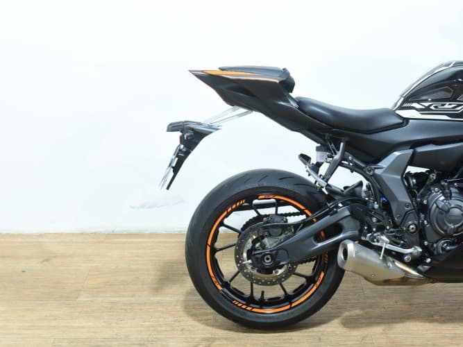 Comprar YAMAHA R7 2023 de segunda mano YAMAHA R7 2023 de segunda mano