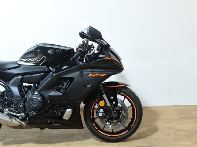 Comprar YAMAHA R7 2023 de segunda mano YAMAHA R7 2023 de segunda mano