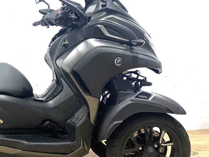 Comprar YAMAHA TRICITY 300 2021 de segunda mano YAMAHA TRICITY 300 2021 de segunda mano