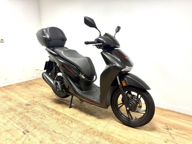 Comprar HONDA SH 125 (TOP CASE) 2026 de segunda mano HONDA SH 125 (TOP CASE) 2026 de segunda mano