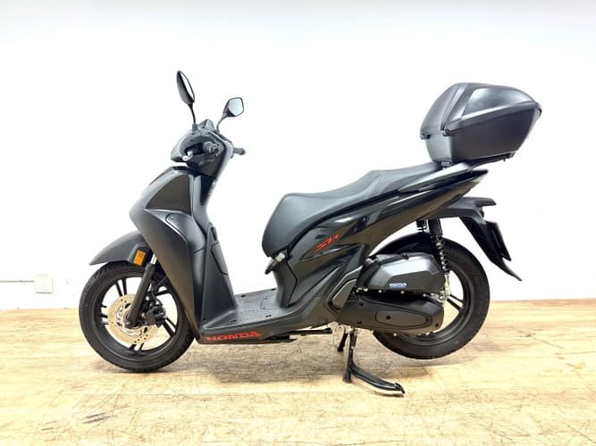 Comprar HONDA SH 125 (TOP CASE) 2026 de segunda mano HONDA SH 125 (TOP CASE) 2026 de segunda mano
