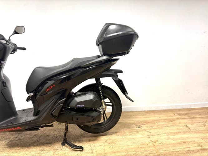 Comprar HONDA SH 125 (TOP CASE) 2026 de segunda mano HONDA SH 125 (TOP CASE) 2026 de segunda mano