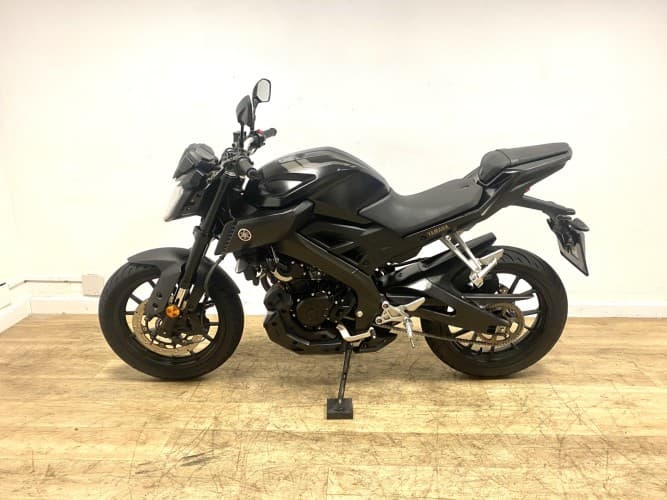 Comprar YAMAHA MT-125 2019 de segunda mano YAMAHA MT-125 2019 de segunda mano