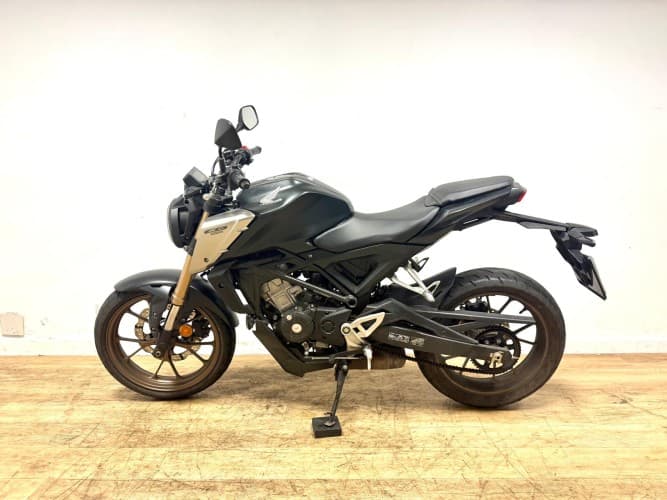 HONDA CB 125 R 2021 de segunda mano