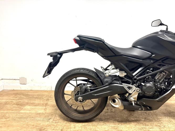 HONDA CB 125 R 2021 de segunda mano