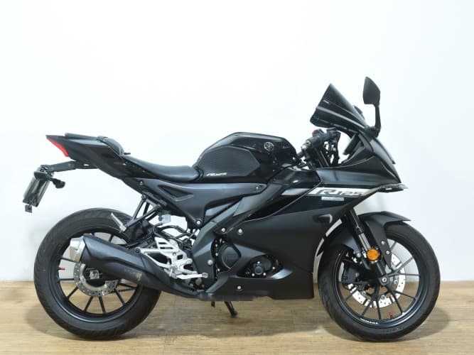 YAMAHA YZF R125 2024 de segunda mano