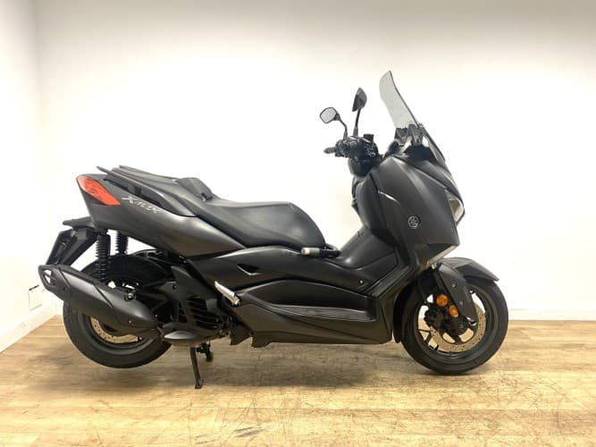Comprar YAMAHA XMAX 125 2021 de segunda mano YAMAHA XMAX 125 2021 de segunda mano