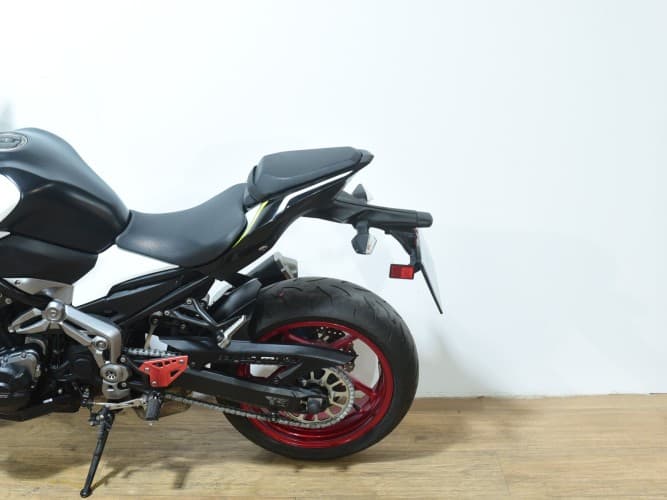 Comprar KAWASAKI Z 900 (E) (A2) 2019 de segunda mano KAWASAKI Z 900 (E) (A2) 2019 de segunda mano