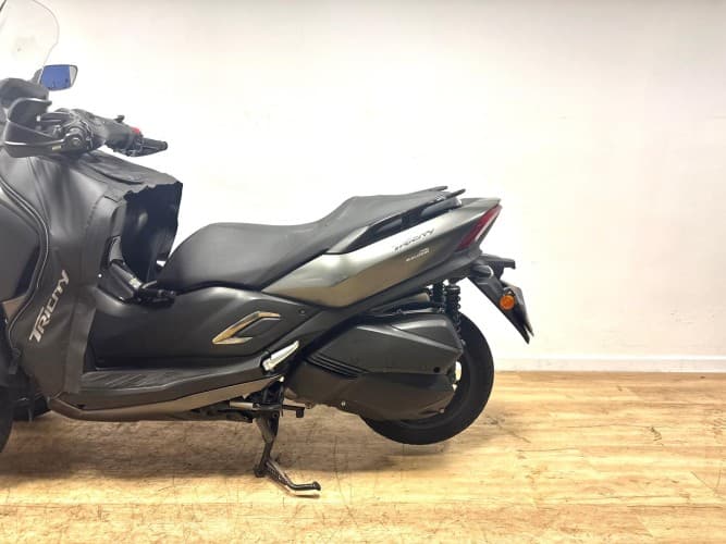 Comprar YAMAHA TRICITY 300 2020 de segunda mano YAMAHA TRICITY 300 2020 de segunda mano