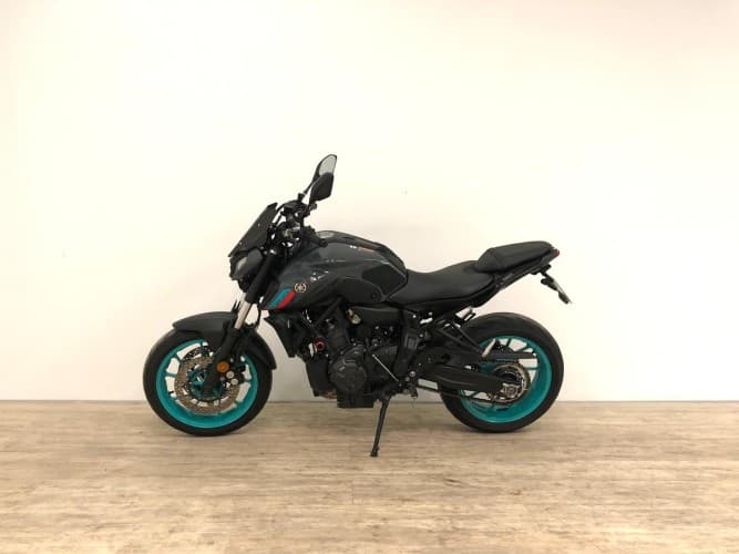 Comprar YAMAHA MT-07 (A2) (ESCAPE ARROW) 2022 de segunda mano YAMAHA MT-07 (A2) (ESCAPE ARROW) 2022 de segunda mano