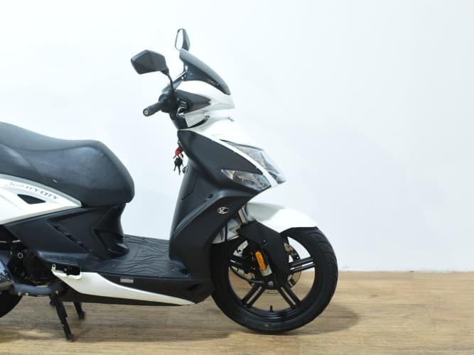 KYMCO AGILITY CITY 125 (TOP CASE) 2020 de segunda mano