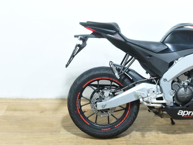 APRILIA RS 125 2023 de segunda mano