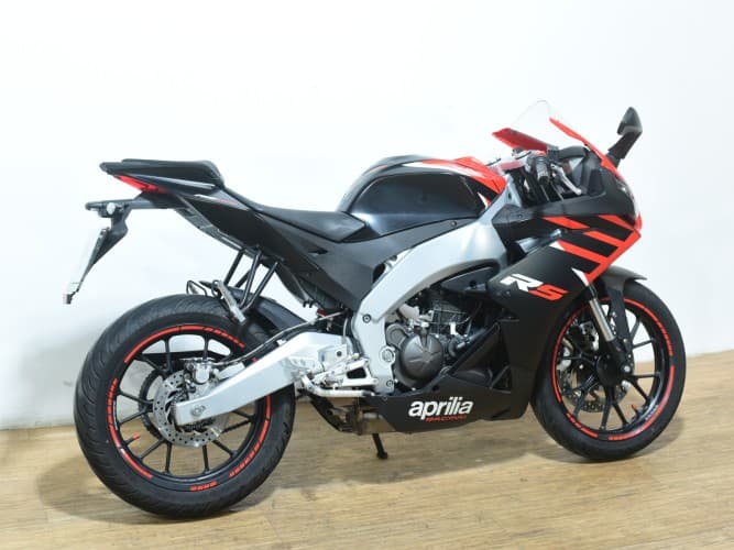 APRILIA RS 125 2023 de segunda mano