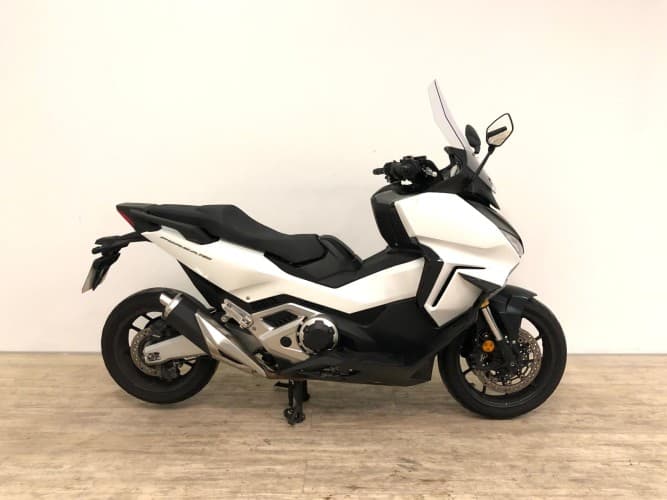 Comprar HONDA FORZA 750 2023 de segunda mano HONDA FORZA 750 2023 de segunda mano