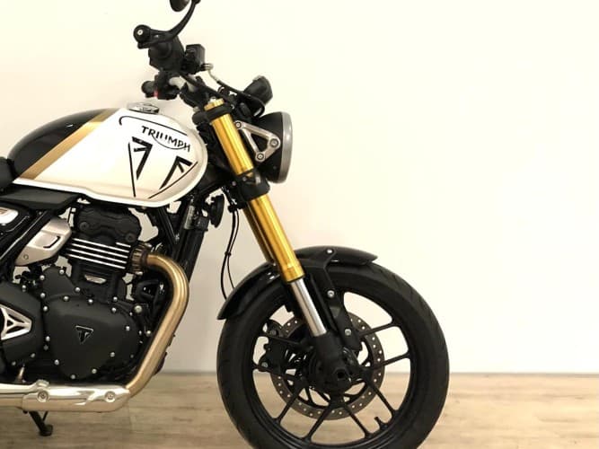 TRIUMPH SPEED 400 2025 de segunda mano