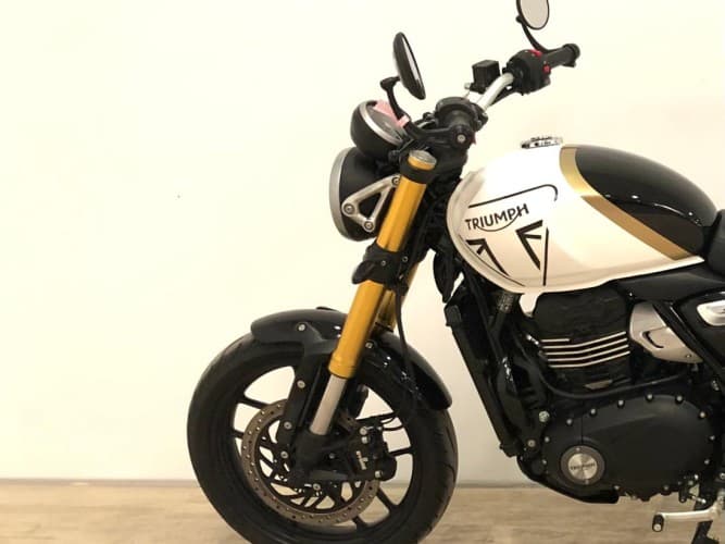 TRIUMPH SPEED 400 2025 de segunda mano