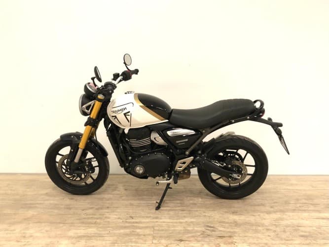 TRIUMPH SPEED 400 2025 de segunda mano