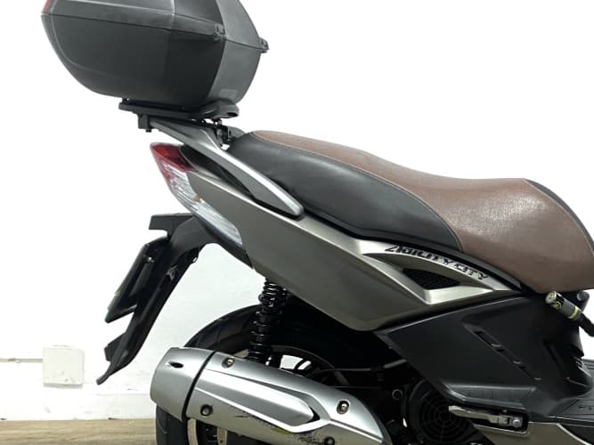 KYMCO AGILITY CITY 125 (TOP CASE) 2020 de segunda mano
