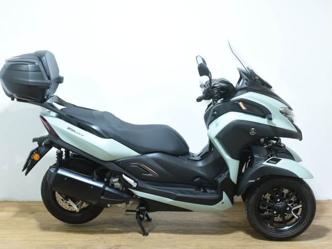 Comprar YAMAHA TRICITY 300 (TOP CASE) 2024 de segunda mano YAMAHA TRICITY 300 (TOP CASE) 2024 de segunda mano