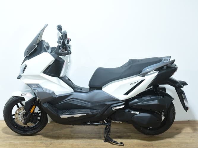 SYM ADX 300 2025 de segunda mano
