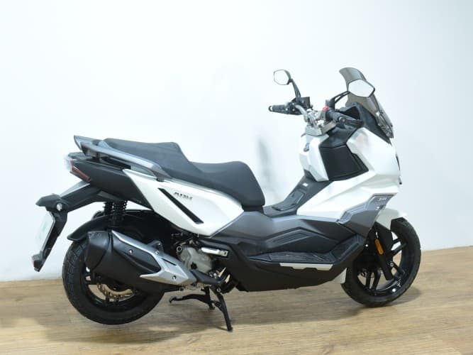 SYM ADX 300 2025 de segunda mano