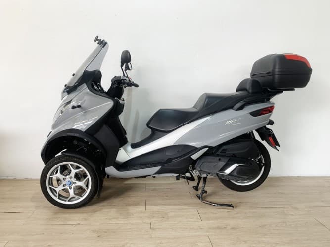 PIAGGIO MP3 400 HPE (TOP CASE) 2021 de segunda mano
