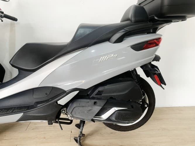 PIAGGIO MP3 400 HPE (TOP CASE) 2021 de segunda mano