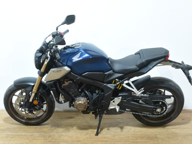 Comprar HONDA CB 650 R (A) 2022 de segunda mano HONDA CB 650 R (A) 2022 de segunda mano