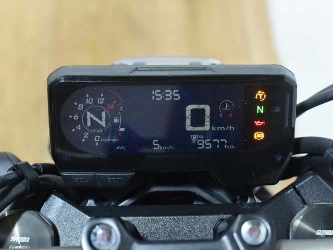 Comprar HONDA CB 650 R (A) 2022 de segunda mano HONDA CB 650 R (A) 2022 de segunda mano