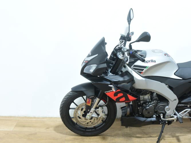 APRILIA TUONO 125 2020 de segunda mano