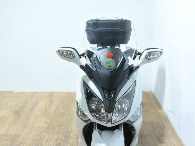 SYM JOYMAX 300I (TOP CASE) 2017 de segunda mano