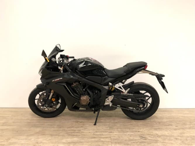 Comprar HONDA CB 650 R (A2) 2021 de segunda mano HONDA CB 650 R (A2) 2021 de segunda mano