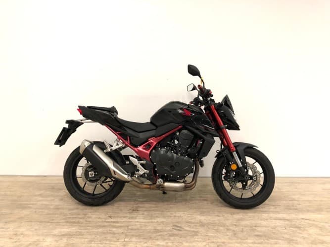 HONDA CB 750 HORNET (A2) 2023 de segunda mano