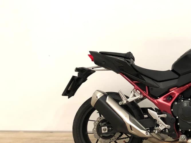 HONDA CB 750 HORNET (A2) 2023 de segunda mano