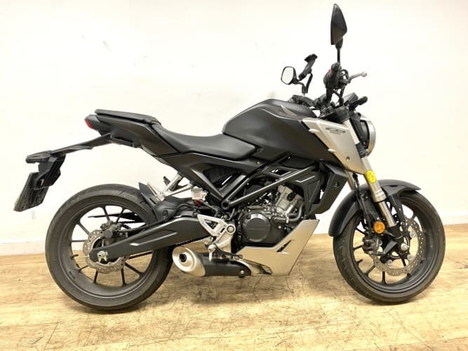 Comprar HONDA CB 125 R 2018 de segunda mano HONDA CB 125 R 2018 de segunda mano