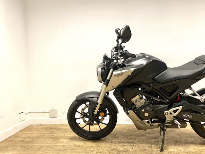 Comprar HONDA CB 125 R 2018 de segunda mano HONDA CB 125 R 2018 de segunda mano