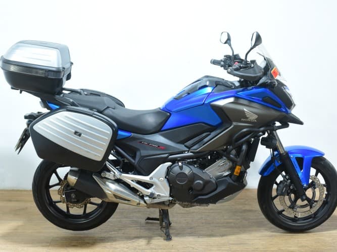 Comprar HONDA NC 750 X (A)(TRES MALETAS) 2020 de segunda mano HONDA NC 750 X (A)(TRES MALETAS) 2020 de segunda mano