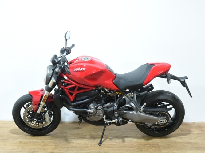 DUCATI MONSTER 821 (Termignoni no homol. Repro oficial) 2019 de segunda mano