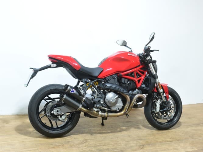 DUCATI MONSTER 821 (Termignoni no homol. Repro oficial) 2019 de segunda mano