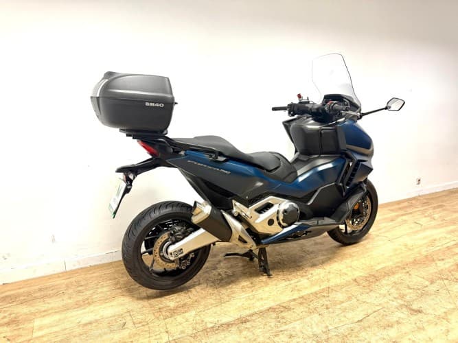 Comprar HONDA FORZA 750 (A) (TOP CASE) 2023 de segunda mano HONDA FORZA 750 (A) (TOP CASE) 2023 de segunda mano