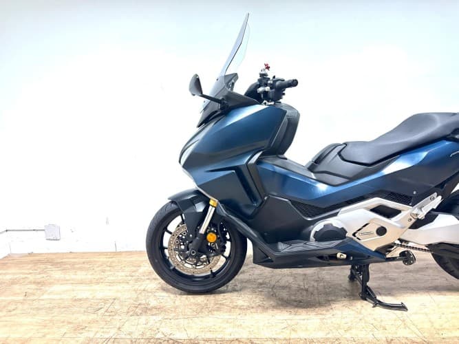 Comprar HONDA FORZA 750 (A) (TOP CASE) 2023 de segunda mano HONDA FORZA 750 (A) (TOP CASE) 2023 de segunda mano