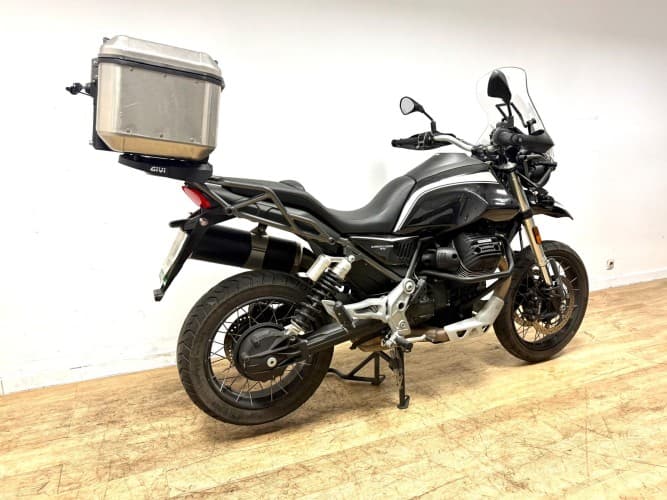 MOTO GUZZI V85 TT (TOP CASE) 2024 de segunda mano