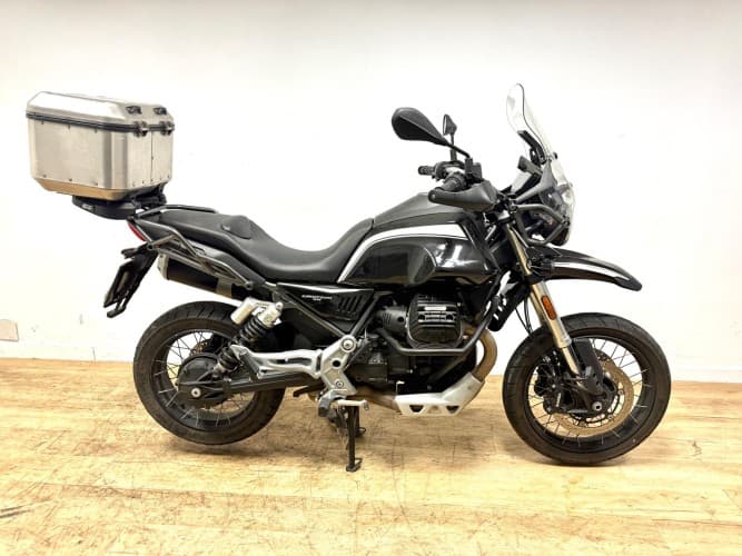MOTO GUZZI V85 TT (TOP CASE) 2024 de segunda mano