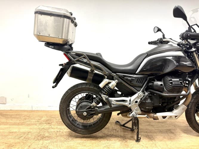 MOTO GUZZI V85 TT (TOP CASE) 2024 de segunda mano