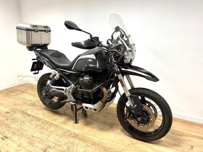 MOTO GUZZI V85 TT (TOP CASE) 2024 de segunda mano